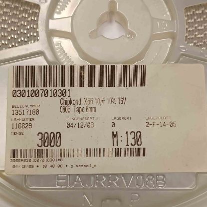 Picture of GRM21BR61C106KE15L 10UF 16V 805 CAPACITOR