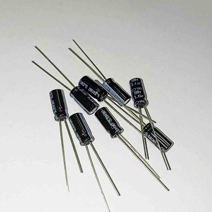 Picture of SMG100VB3.3M 3.3UF 100V 5x11mm 85 CAPACITOR