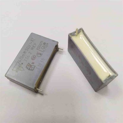 Picture of BFC233629055 470NF 310VAC 27.5mm CAPACITOR