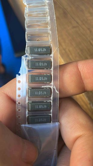 Picture of MG3A11.0592MHZ 11.0592MHz REZONATOR.SMD 11.0592MHZ 13X4X5 30PF 