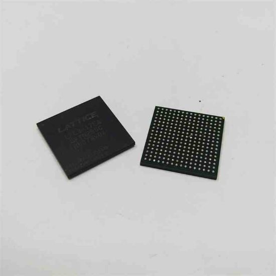 Picture of LFE3-17EA IC