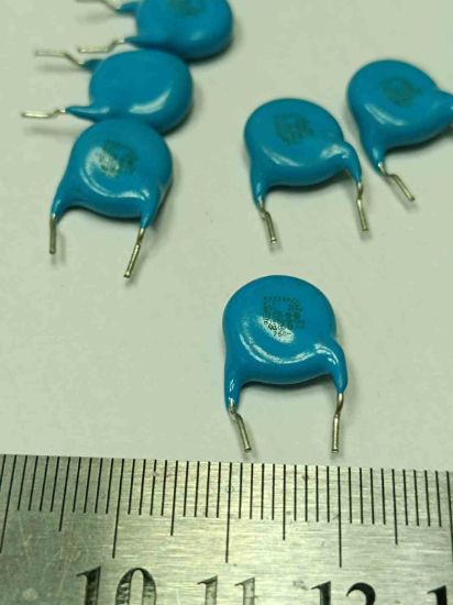 Picture of 3300PF 250VAC 7.5mm  CAPACITOR