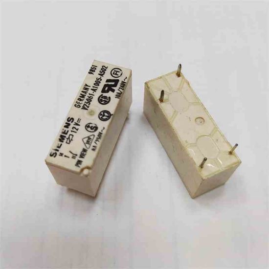 Picture of V23061-A1005-A502 12V 8A 1NO 4PIN RELAY