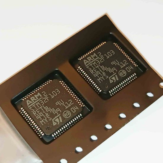 Picture of STM32F103RCT6TR IC
