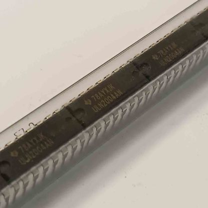 Picture of ULN2004AN IC