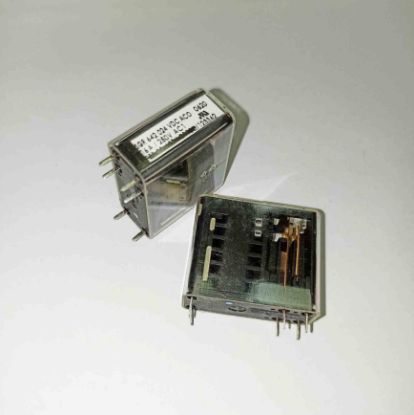 Picture of sgr-642-024v-24v-16a-1no-6pin-elesta-güç-röle