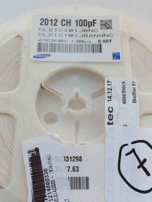 Picture of cl21c101jbnc-100pf-50v-805-capacitor