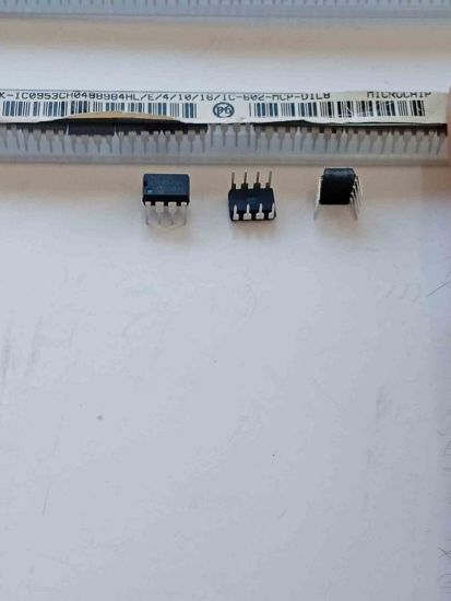 Picture of mcp602ip-ic