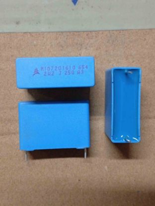 Picture of b32654a3225j-22uf-250v-275mm-capacitor