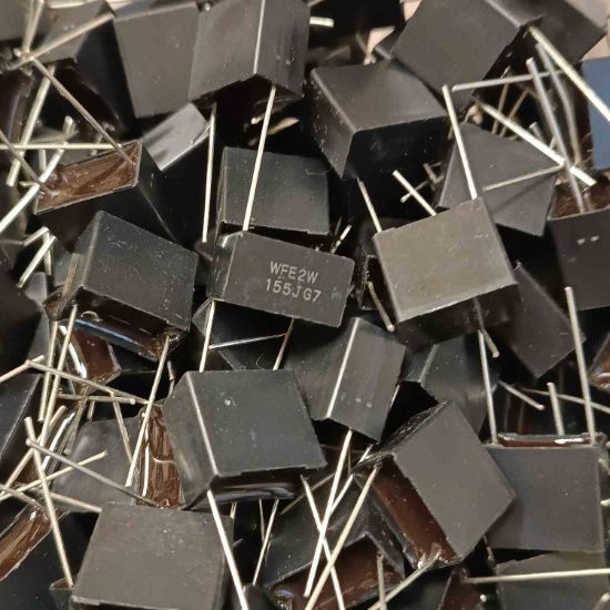 Picture of 15uf-450v-capacitor