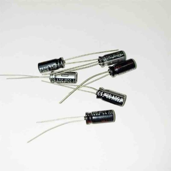 Picture of 33mf-50v-5x11-105-capacitor