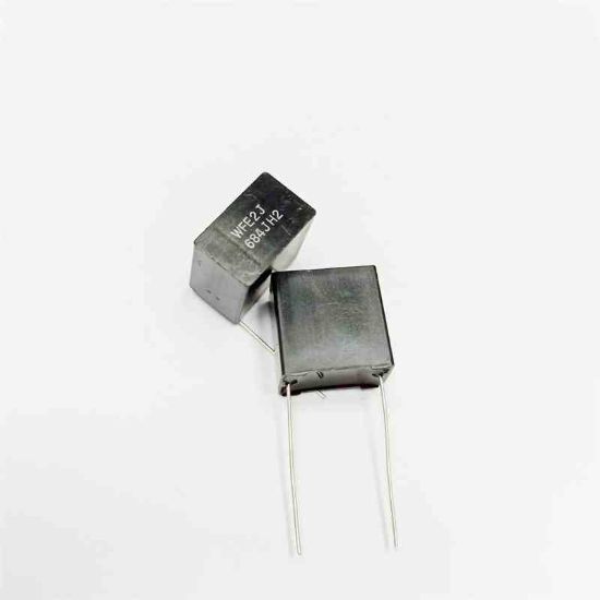 Picture of 068uf-450v-15mm-capacitor