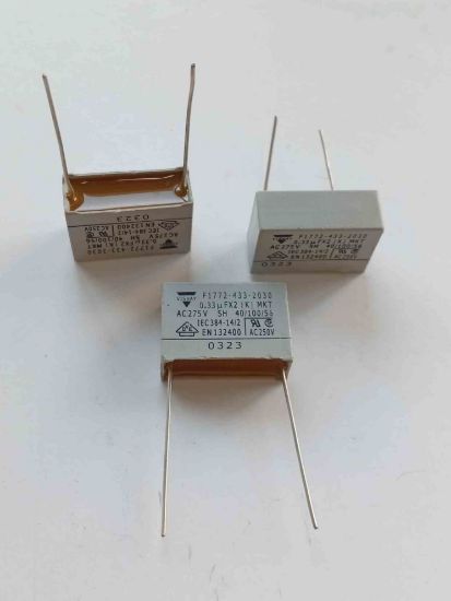Picture of 033uf-275vacx2-mkt-capacitor