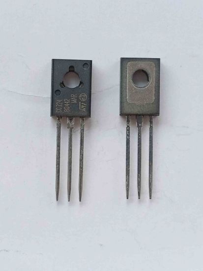 Picture of bd442n-transistor