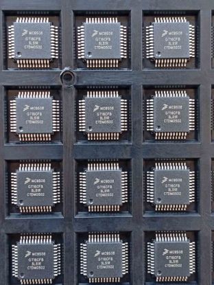 Picture of mc9s08gt16cfb-ic