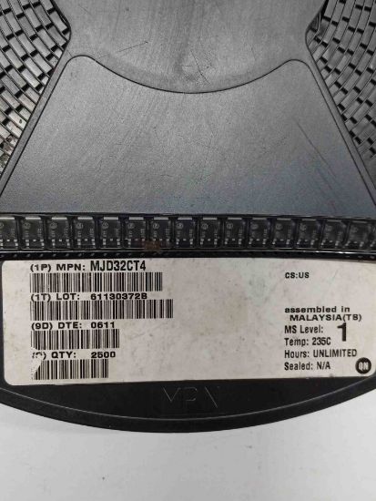 Picture of mjd32ct4-3a-100v-to-252-pnp-transistor