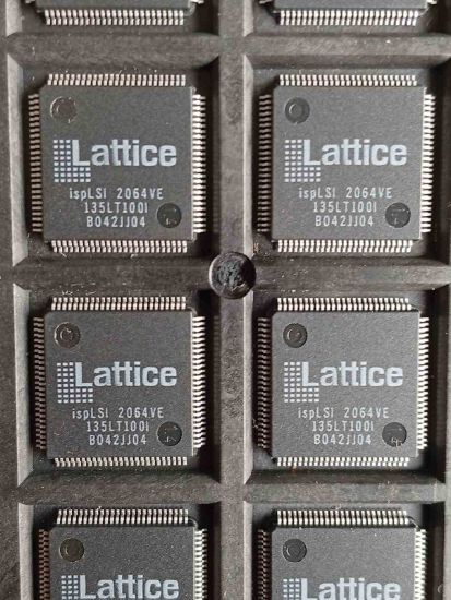 Picture of isplsi2064ve-135lt100-ic