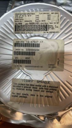 Picture of 594d337x0010r2t024-330mf-10v-r-capacitor