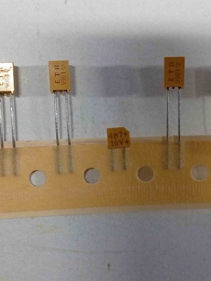 Picture of r1475010mz7d-47uf-capacitor