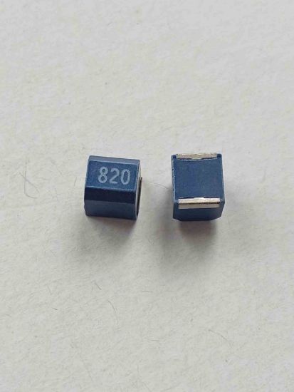 Picture of 820uh-inductor 82 µH (mikrohenry)