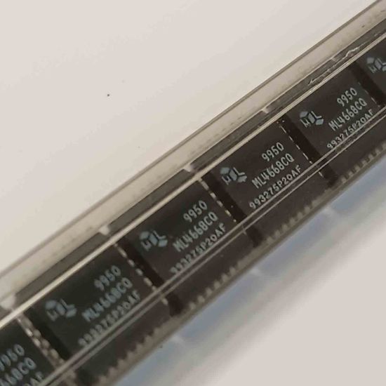 Picture of ml4668cq-plcc-ic